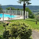 Maison Belle Vue Et Piscine Cazoules