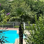 Maison Belle Vue Et Piscine