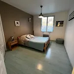 Maison Belle Vue Et Piscine Hébergement de vacances *