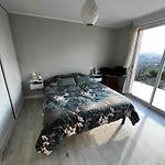 Maison Belle Vue Et Piscine Hébergement de vacances *