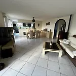 Maison Belle Vue Et Piscine Cazoules