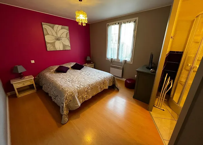 Maison Belle Vue Et Piscine * Cazoules