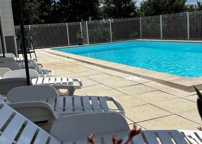 Maison Belle Vue Et Piscine * Cazoules