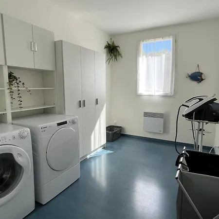 Maison Belle Vue Et Piscine Cazoules