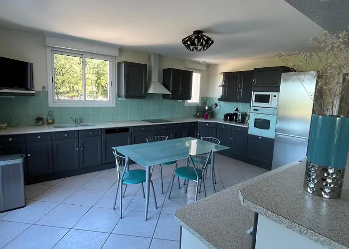 Maison Belle Vue Et Piscine * Cazoules