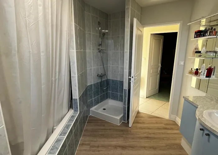 Maison Belle Vue Et Piscine