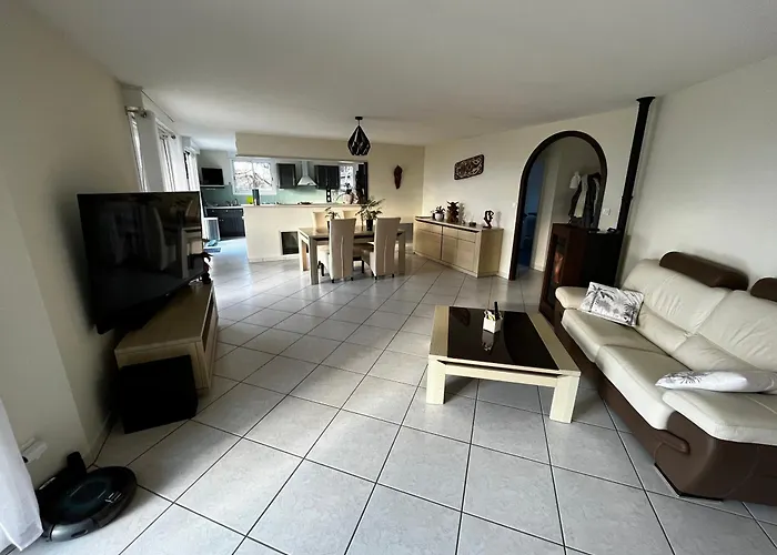 Maison Belle Vue Et Piscine Cazoules